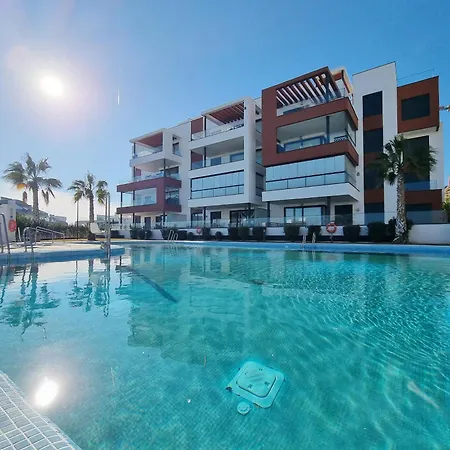 Beautiful Middel Views With Pool And Gym Apartament