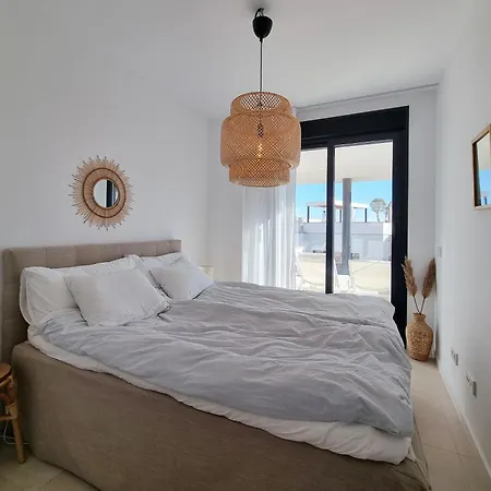 Beautiful Middel Views With Pool And Gym Apartment Malaga